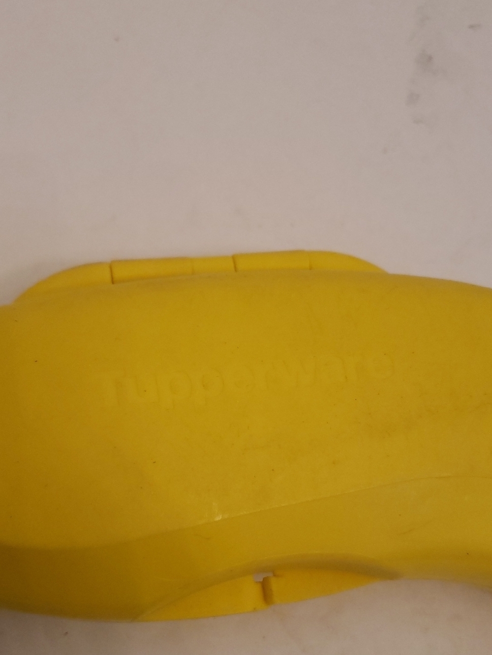 Tupperware Banana Case - Picture 2 of 5